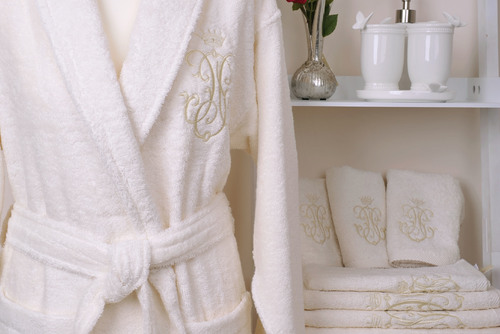 Женский банный халат ванильный Gul Guler Yeni Arma Kemik с вышивкой